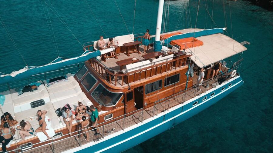 From Athens: Agistri, Moni & Aegina Day Cruise with Swimming - A Greek buffet lunch with wine and beer