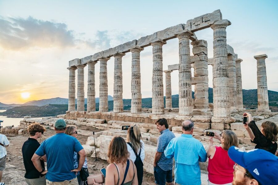 From Athens: Cape Sounion & Temple of Poseidon Half Day Tour - The final approach to Cape Sounion