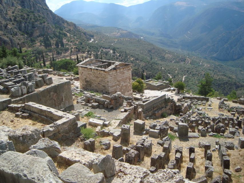 From Athens: Full Day Private Tour of Delphi - The road from Athens to Central Greece