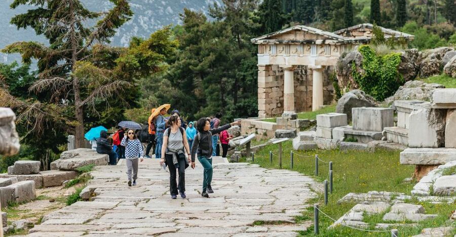 From Athens: Small-Group Delphi, Museum & Arachova Day Trip - Who should book this Delphi trip?