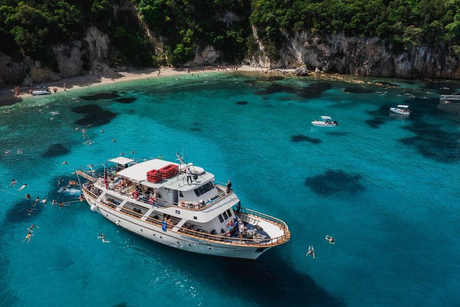 From Benitses/Lefkimmi: Blue Lagoon & Papanikolis Cruise - Who will enjoy this cruise most