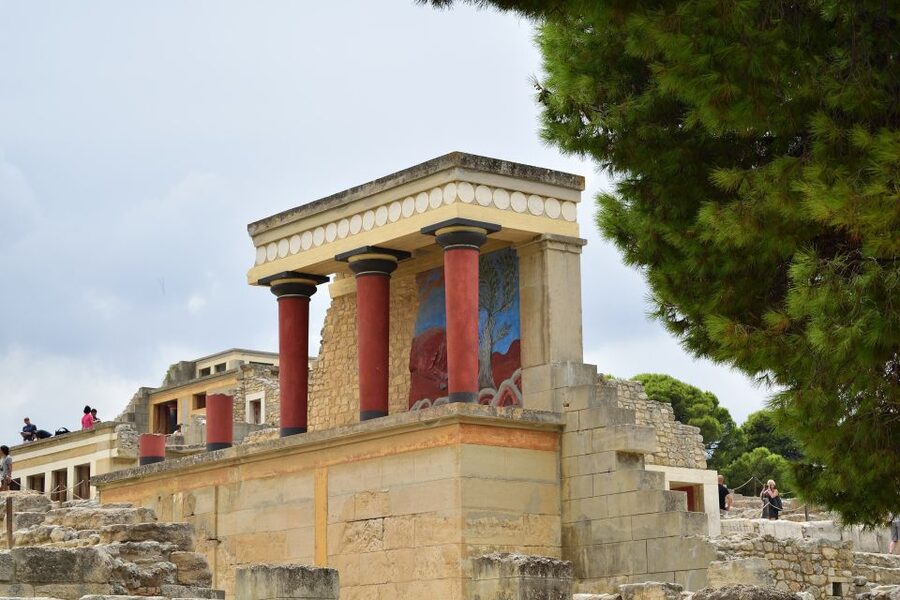 From Chania: Knossos Palace and Heraklion Full-Day Tour - Why Knossos is worth the long ride from Chania