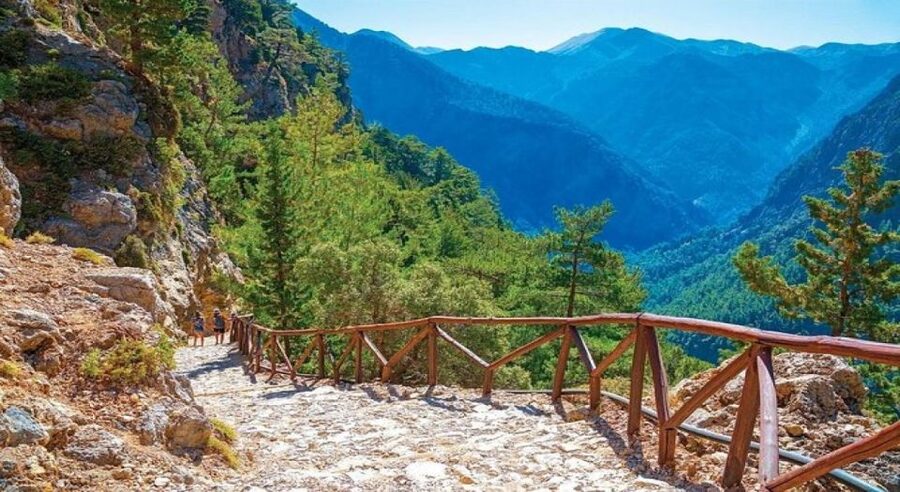 From Chania/Rethymno: Samariá Gorge Guided Hike with Pickup - What to bring for a better day