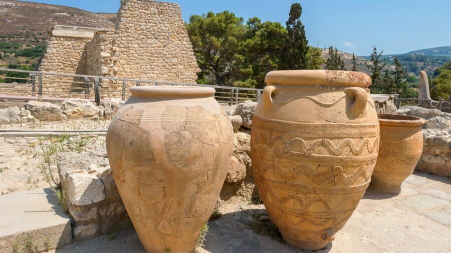 From Heraklion: Historical Center City Tour & Knossos Palace - The coach ride and resort pickup system