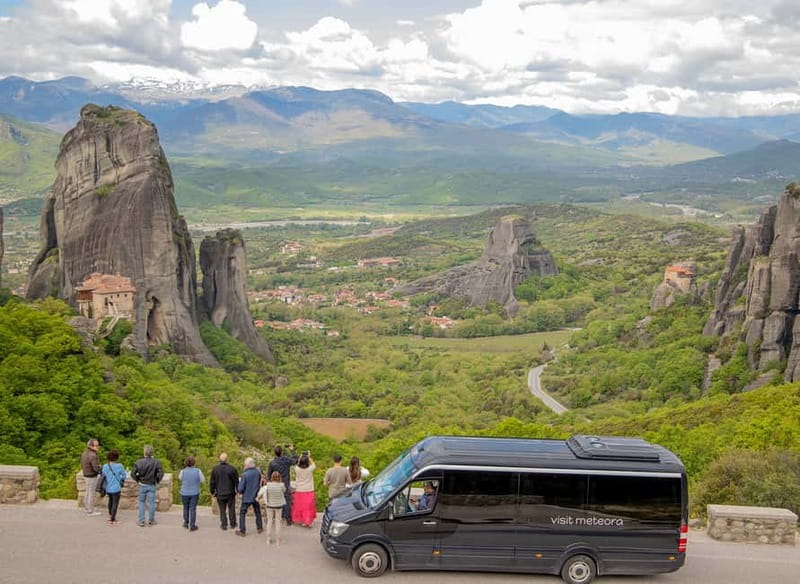 From Kalabaka/Kastraki: Meteora Monasteries Morning Tour - Why the morning route works at Meteora