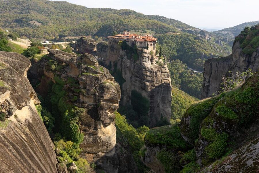 From Kalambaka or Kastraki: Midday Meteora Tour - How the four-hour schedule feels