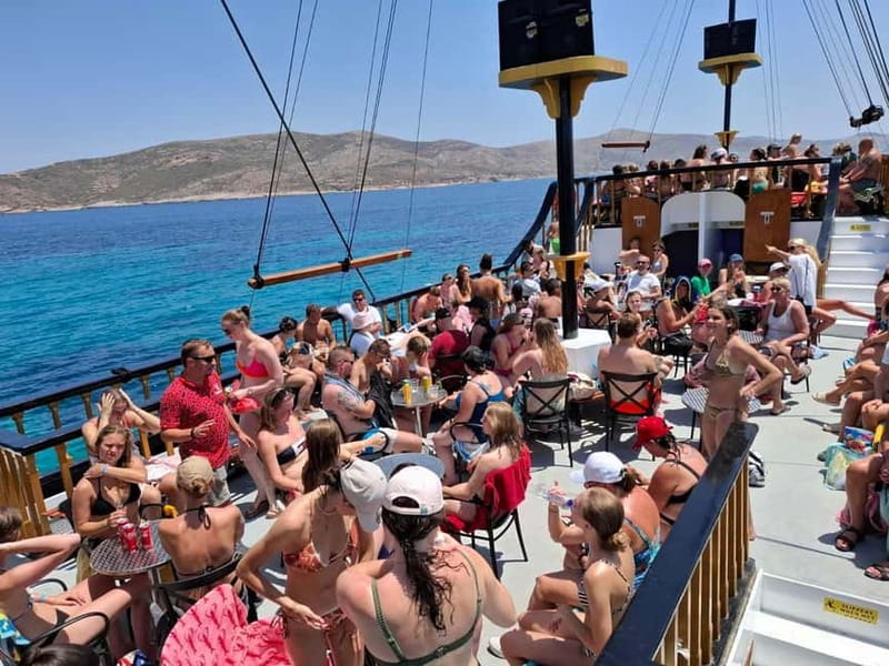 From Kos:A full day cruise in the newest luxury vessel! - Is the boat comfortable for a crowd?