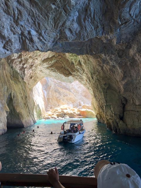 From Lefkimmi: Paxos, Antipaxos & Blue Caves Boat Tour - Key points at a glance