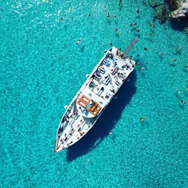 From Lefkimmi: Paxos, Antipaxos & Blue Caves Speedboat Tour - What the boat ride is really like