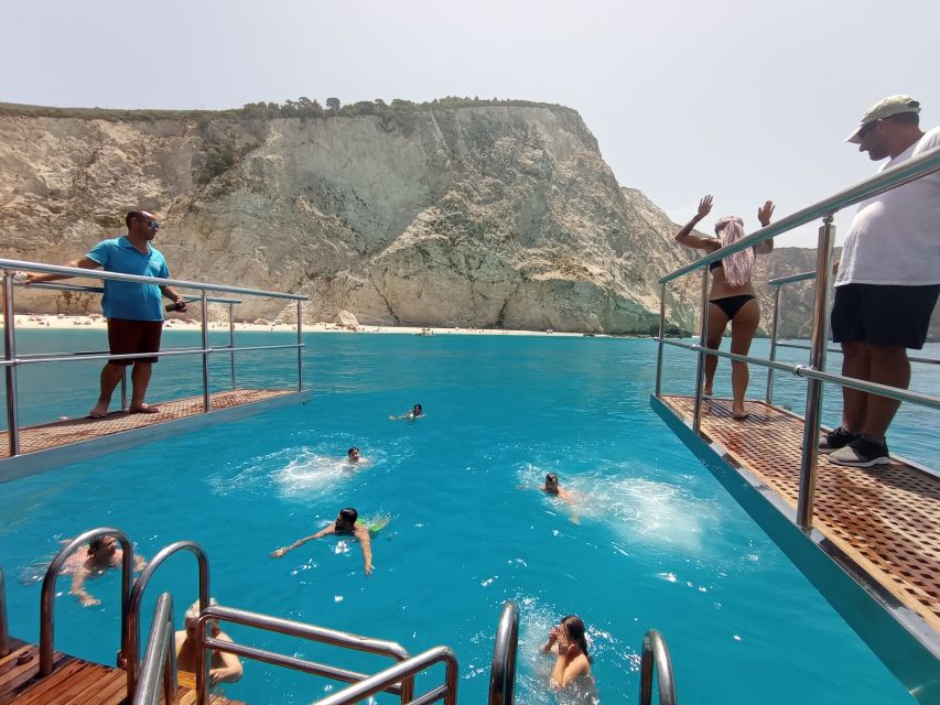 From Nydri: Boat to Kefalonia and Ithaki with Swim Stops - Leaving Nidri and passing the Ionian coast