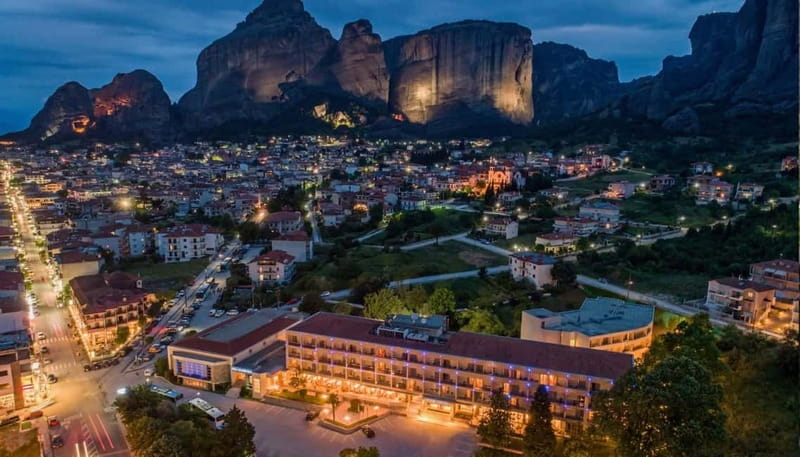 From Parga: Magical Meteora Tour - The early pickup from Parga