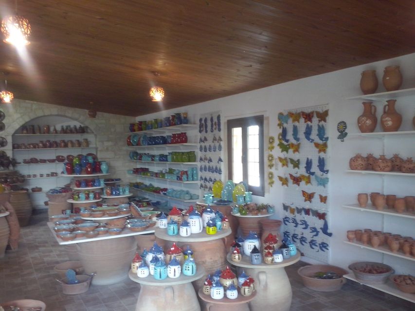From Rethymno: Arkadi, Melidoni, and Margarites Tour - St. Antonios Gorge and Fragma Potamon Dam