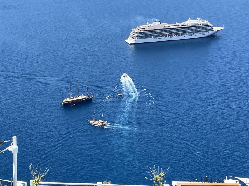 From Rethymno: Full-Day Trip to Santorini by Boat - Should you take the optional caldera boat?