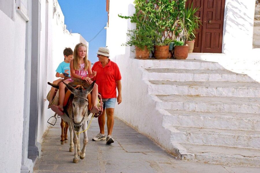 From Rhodes City: Evening Bus Trip To Lindos - The ten-minute viewpoint stop
