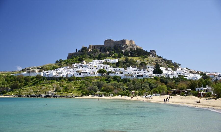 From Rhodes: Lindos Round-Trip Bus Transfer with Free Time - Shops, food, and free time in the white lanes
