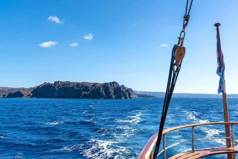 From Santorini: Volcano Cruise With Oia Sunset - Palea Kameni And The Sulfur Springs