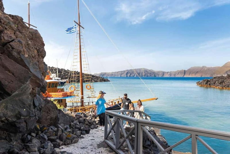 From Santorini: Volcano Cruise With Oia Sunset - How The Service May Feel On The Day