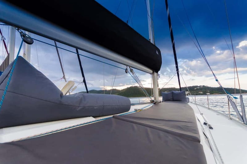From Skiathos Marina: Yacht Sailing Day Trip with Lunch - Lunch at a small harbor in Skopelos