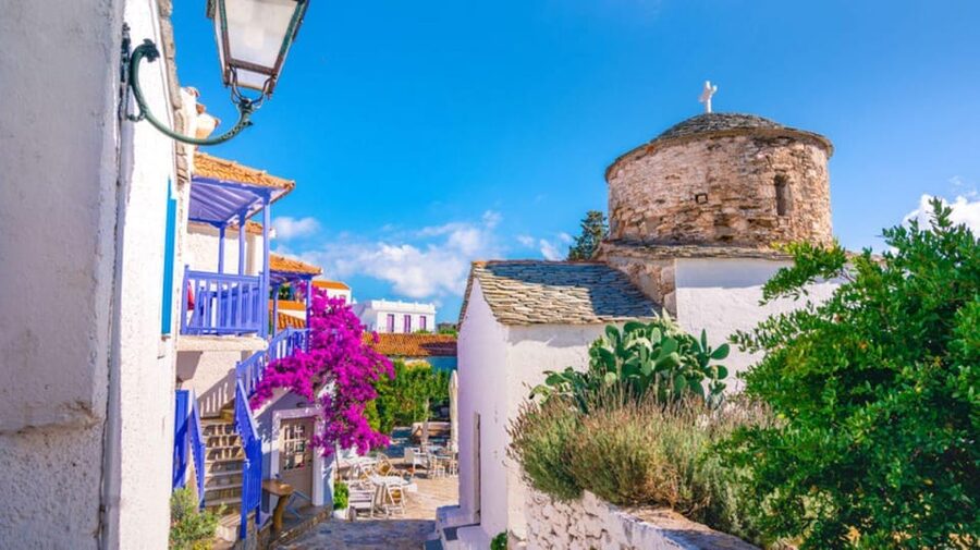 From Skiathos:Skopelos & Alonissos Boat Trip with Highlights - Who should book this island cruise?
