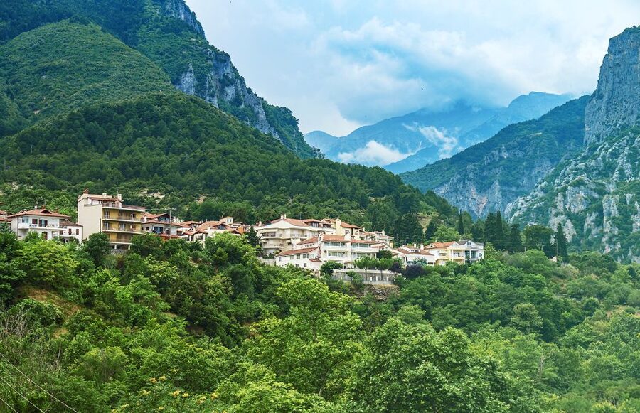 From Thessaloniki: Day Trip to Dion and Mount Olympus Park - The guides make a real difference