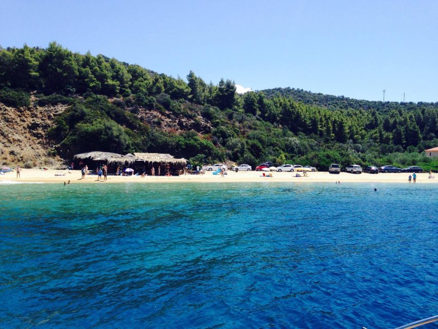 From Thessaloniki: Halkidiki Blue Lagoon Cruise - The Blue Lagoon swimming stop
