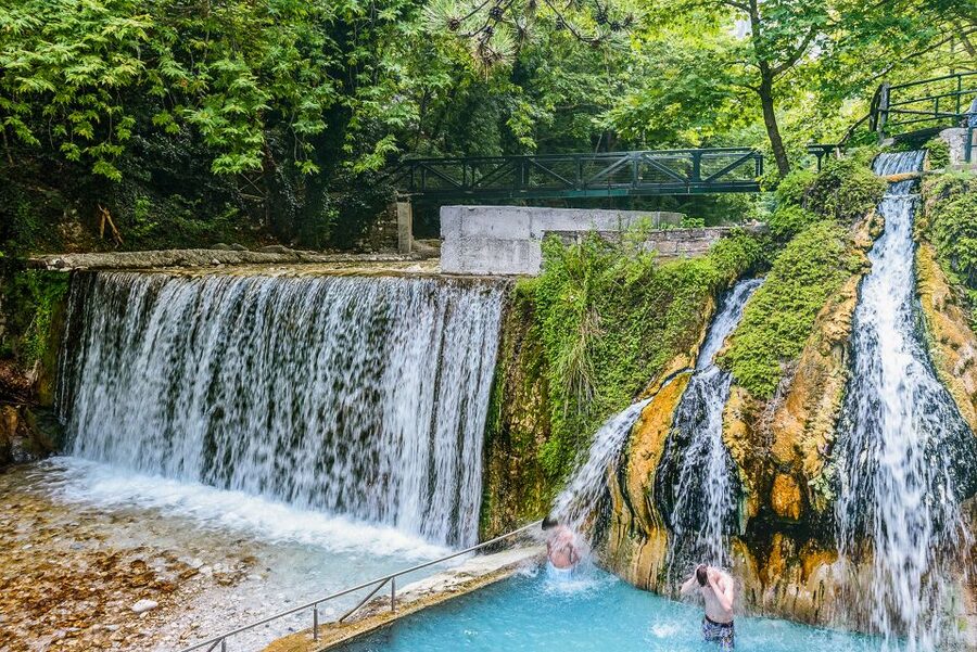 From Thessaloniki: Pozar Thermal Baths and Edessa Day Trip - How to make two hours at Pozar count