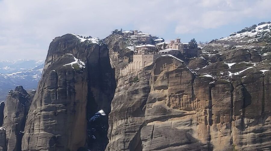From Thessaloniki: Private Day Trip to Meteora with Transfer - What your driver adds to the day