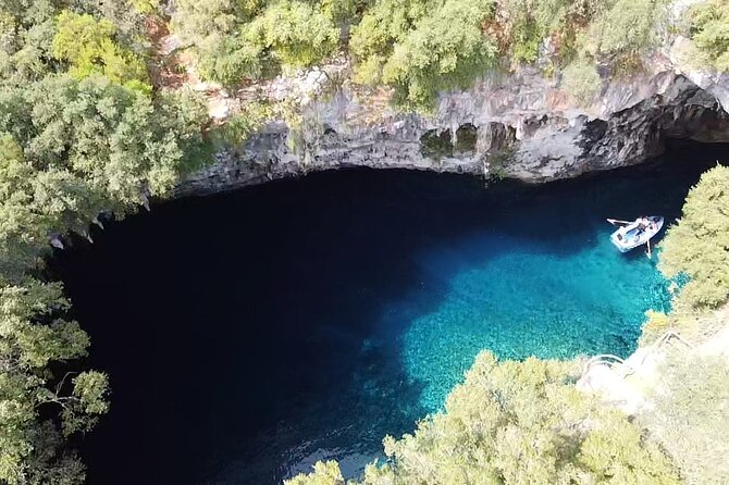 Full-Day Private Tour in Kefalonia - Assos combines a village walk with a castle view