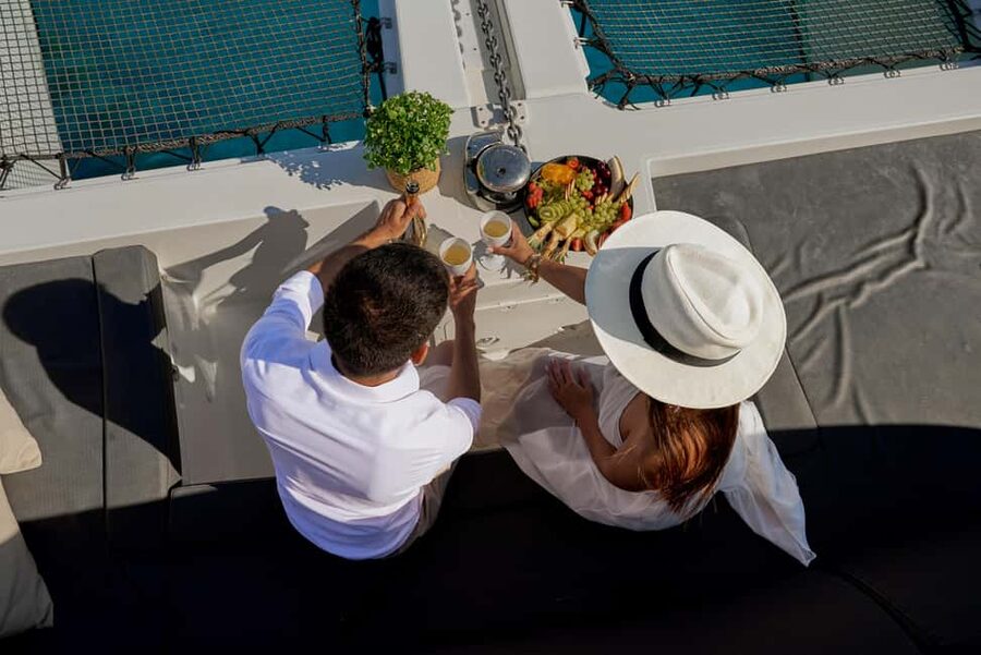 Heraklion: Dia Island Catamaran Cruise with Dinner and Wine - What the catamaran ride feels like