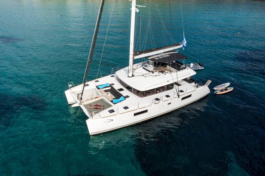 Heraklion: Dia Island Luxury Catamaran Cruise with Meal - Transfers from Heraklion and the resort coast