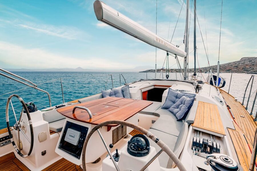 Heraklion: Dia Island Luxury Sailing Trip with Meal & Drinks - What the crew adds to the day