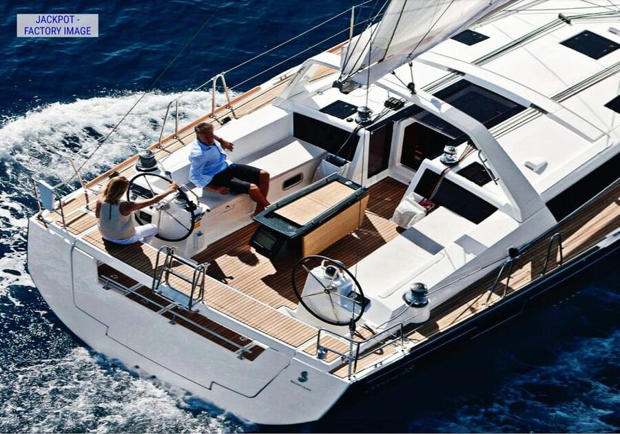 Heraklion: Dia Island Luxury Sailing Trip with Meal & Drinks - The return to Rocca a Mare and Heraklion
