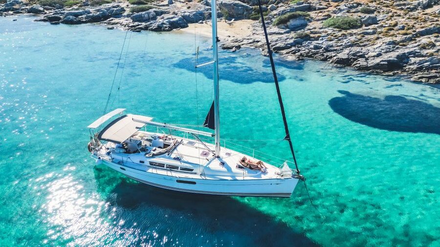 Heraklion: Dia Island Sailboat Cruise with Swimming and Meal - Meeting the yacht at Heraklion’s Venetian Harbour