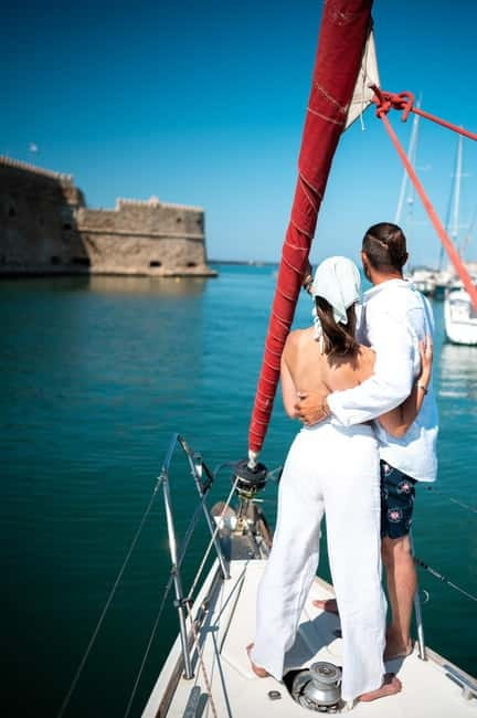 Heraklion: Dia Island Sunset Boat Tour with Dinner - Sailing from Heraklion toward Dia Island