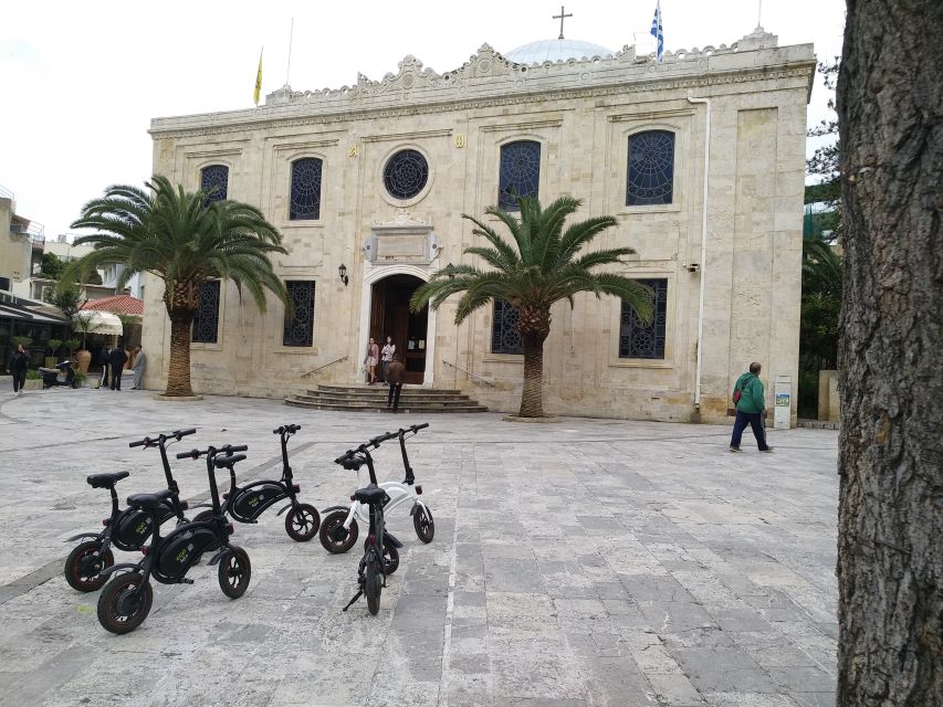 Heraklion: Ecobike Sightseeing Tour with Greek Meze - Central Market: the most local part of the route