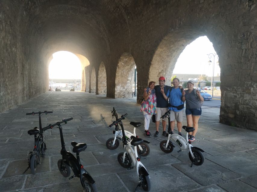 Heraklion: Ecobike Sightseeing Tour with Greek Meze - Morosini Lions Fountain and Lion’s Square