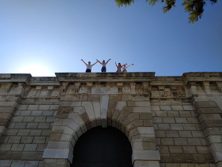 Heraklion: Ecobike Tour with Food tasting - Georgiadis Park and Kornarou Square