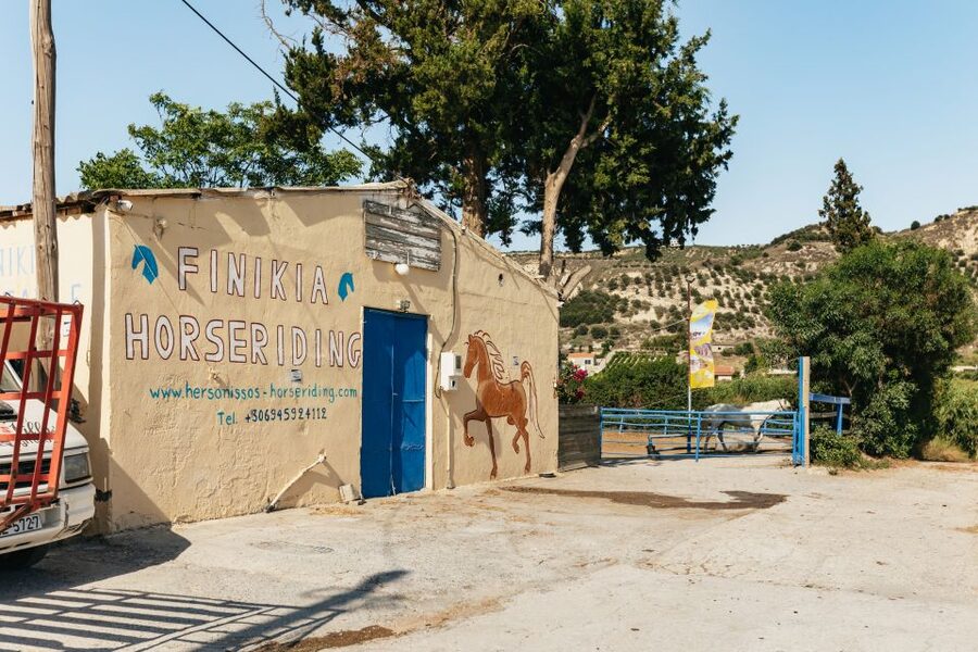 Heraklion: Horse Ride in the Cretan Mountains - Family hospitality after the ride
