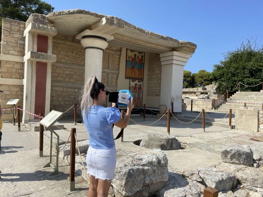 Heraklion: Palace of Knossos 3D Virtual Audio Tour by Tablet - The most useful 3D scenes and digital details