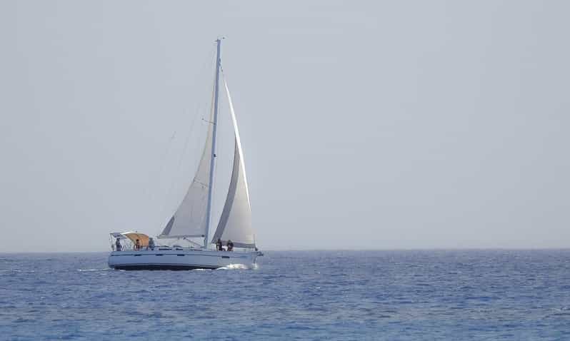 Heraklion: Sailing Cruise to Dia Island with Drinks and Meal - Snorkeling, paddleboarding, fishing, or doing nothing