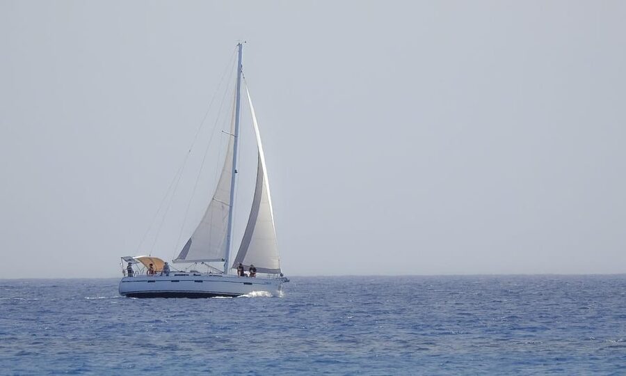 Heraklion: Sailing Cruise to Dia Island with Drinks and Meal - The return to Heraklion and the sunset option