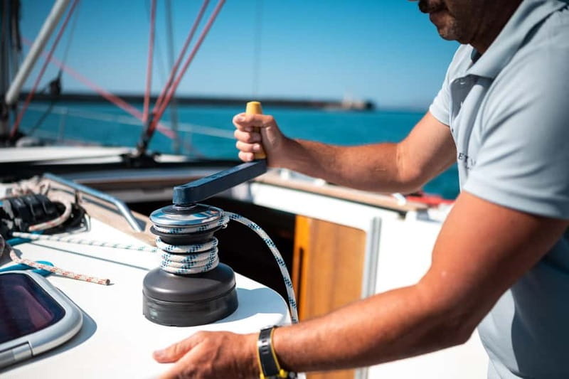 Heraklion: Sailing Trip to Dia Island with Lunch & Swimming - The return sail and possible sunset light