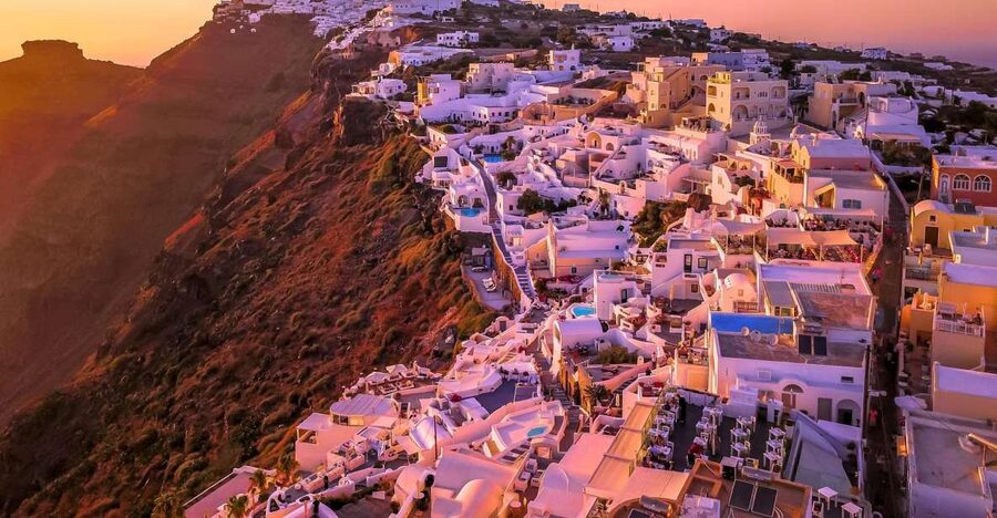 Heraklion: Santorini Day Trip with Boat Transfer & Oia Visit - Leaving Heraklion on a SeaJets high-speed boat