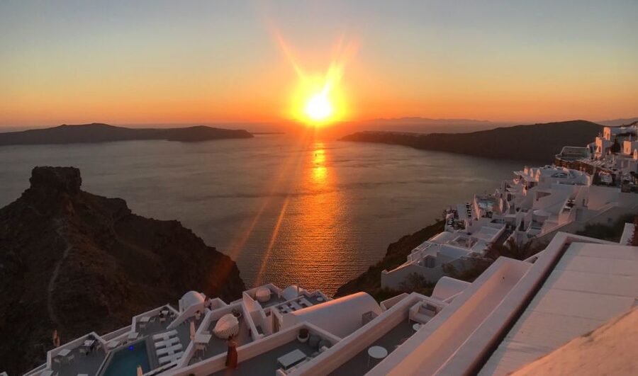 Heraklion: Santorini Day Trip with Boat Transfer & Oia Visit - First stop: Oia above the Caldera