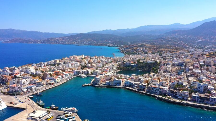 Heraklion: Spinalonga and Agios Nikolaos Cruise with Lunch - Agios Nikolaos, lake views and free time