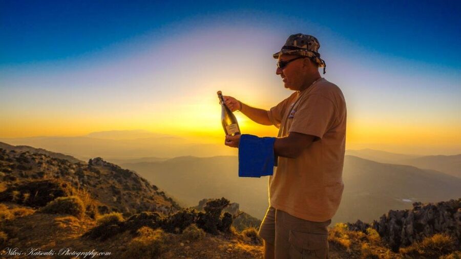 Heraklion: Sunset Safari with Dinner & Prosecco - Following the Minoan path by Land Rover
