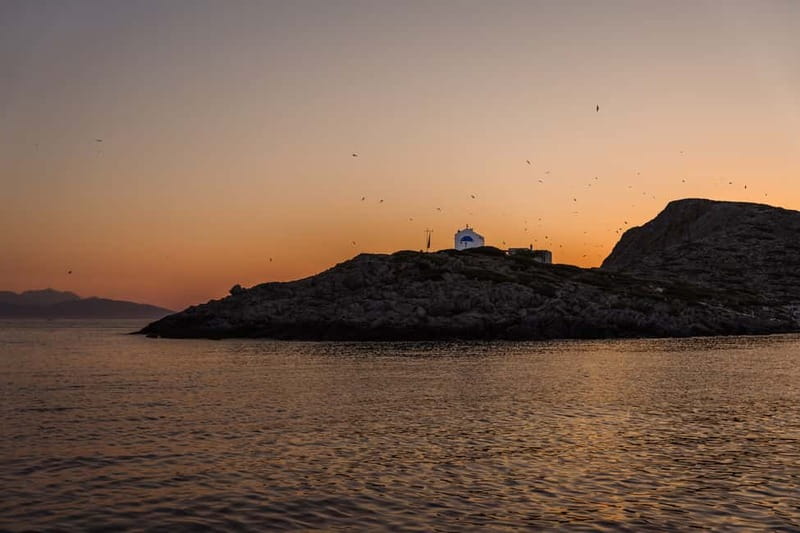 Heraklion: Sunset Sailing Cruise Dia Island with Snorkeling - Sailing from Heraklion toward Dia Island