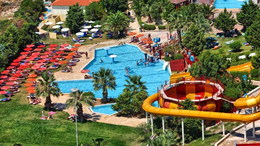 Heraklion: WaterCity Waterpark Day Pass - The 385-meter lazy river and calmer parts of the park