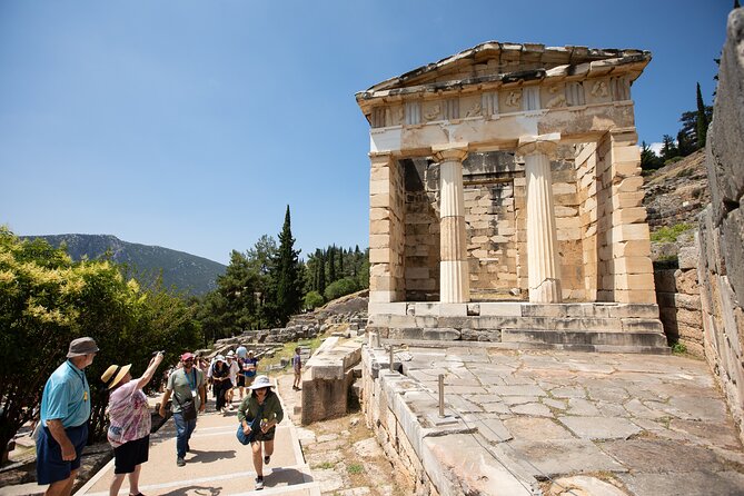 Historical Delphi One Day Tour with Arachova Stop & Expert Guide - Athena Pronaia and the Tholos
