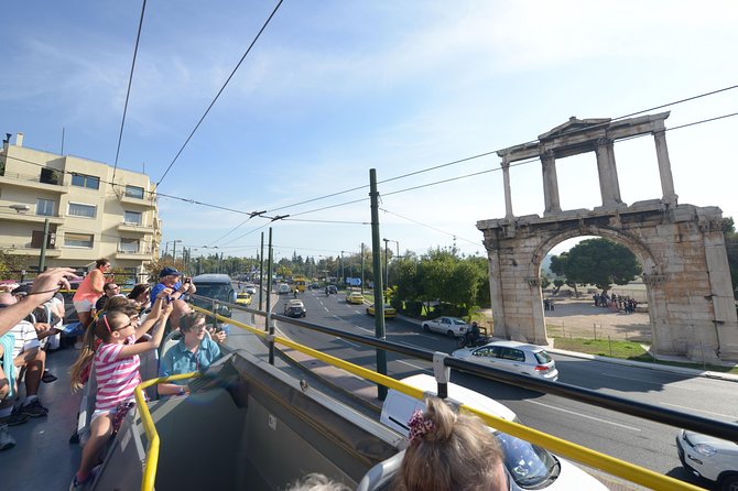 Hop on Hop Off Classic tour of Athens, Piraeus & Beaches - Timing, traffic, and the 48-hour value